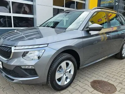 Neu Skoda Kamiq Selection 116 PS (85 kW) 2026 Graphitegrau metallic SUV