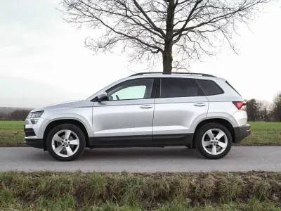 Gebraucht Skoda Karoq Active 110 PS (80 kW) 2019 Silber SUV