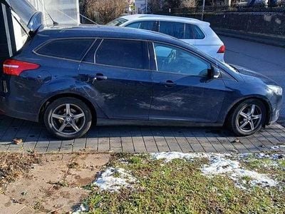 Gebraucht Ford Focus Trend 125 PS (91 kW) 2014 Kombi