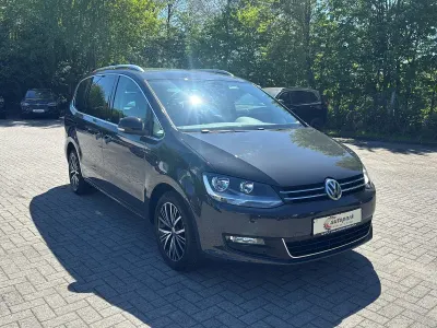 Gebraucht VW Sharan Comfortline 150 PS (110 kW) 2016 Grau Van / Kleinbus