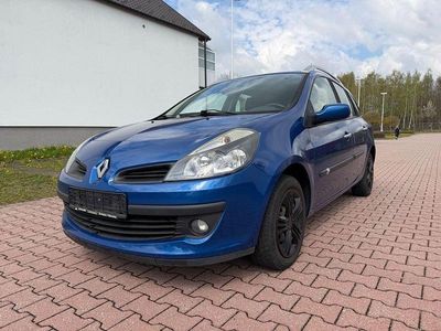 Second-hand Renault Clio II Dynamique 111 CP (81 kW) 2008 Albastru Berlinǎ