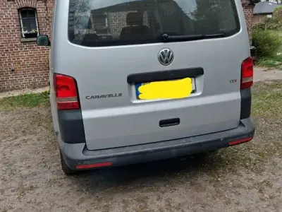 Używany VW Caravelle 140 KM (102 kW) 2015 Srebrny Van