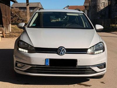 Gebraucht VW Golf VII 125 PS (91 kW) 2017 Grau Limousine