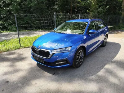 Gebraucht Skoda Octavia Clever 150 PS (110 kW) 2022 Other Kombi