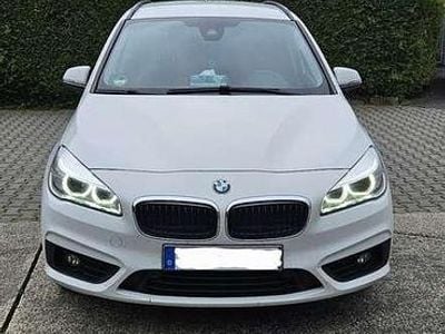 Gebraucht 2017 BMW 218 Active Tourer Advantage Van / Kleinbus | 15.700 € (Teuer)