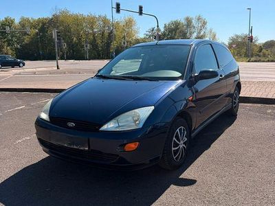 Second-hand Ford Focus 75 CP (55 kW) 2000 Berlinǎ