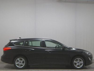 Schwarz Gebraucht 2021 Ford Focus Cool & Connect Kombi | 13.480 € (Guter Preis)