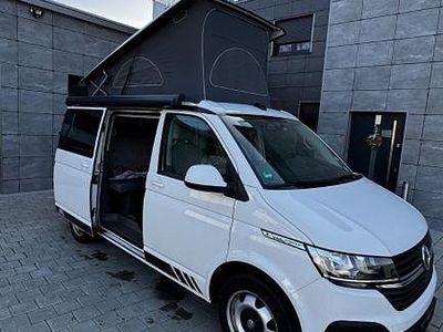 Gebraucht VW California Beach 150 PS (110 kW) 2022 Weiß Van