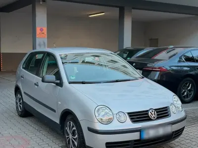 Gebraucht VW Polo 64 PS (47 kW) 2004 Grau Kleinwagen