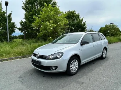 Gebraucht VW Golf VII Match 105 PS (77 kW) 2012 Silber Kombi