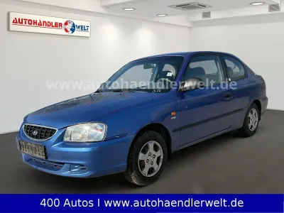 Gebraucht Hyundai Accent 86 PS (63 kW) 2002 Blau Limousine