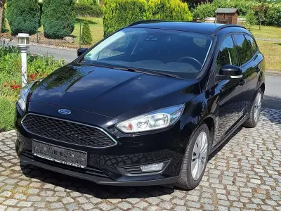 Gebraucht Ford Focus 125 PS (91 kW) 2015 Schwarz Kombi