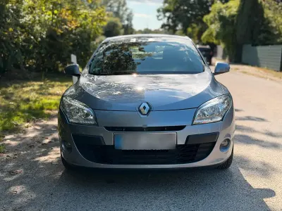 Gebraucht Renault Mégane III 101 PS (74 kW) 2009 Grau Limousine