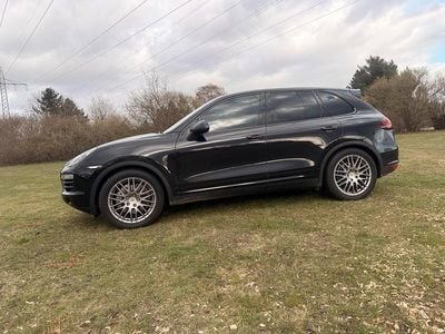 Second-hand Porsche Cayenne 245 CP (180 kW) 2011 Negru SUV