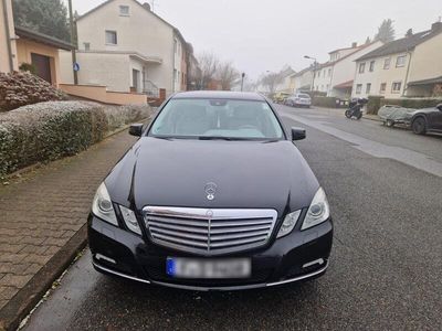 Mercedes E200