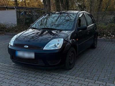 Gebraucht Ford Fiesta 59 PS (43 kW) 2005 Blau Kleinwagen