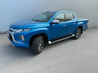 Begagnad Mitsubishi L200 Intense 150 HK (110 kW) 2020 Blå Pickup