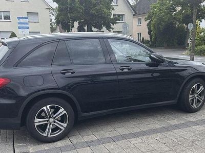Mercedes GLC220