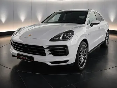 Second-hand Porsche Cayenne Platinum Edition 462 CP (339 kW) 2022 Alb SUV