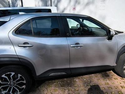 Gebraucht Toyota Yaris Cross Comfort 116 PS (85 kW) 2023 Grau SUV