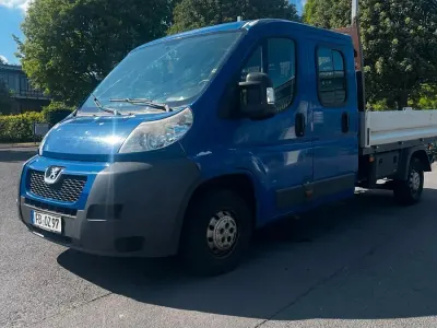 Gebraucht Peugeot Boxer 114 PS (83 kW) 2014 Blau Van