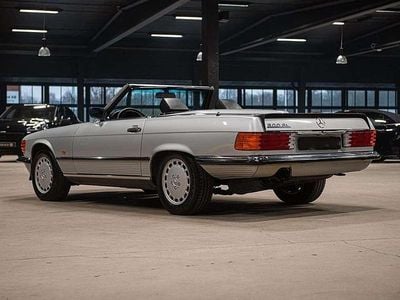 Usata Mercedes SL500 245 CV (180 kW) 1988 Argento Cabrio