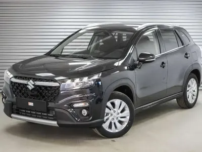 Neu Suzuki SX4 S-Cross 110 PS (80 kW) 2026 Cosmic black SUV