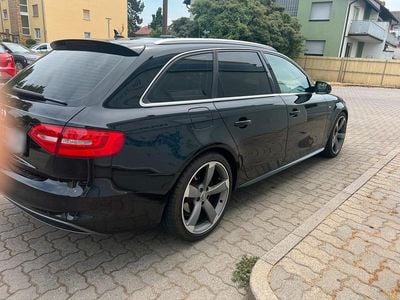 Gebraucht Audi A4 177 PS (130 kW) 2012 Schwarz Kombi