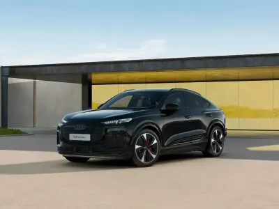Neu Audi SQ6 e-tron Sport 359 kW (489 PS) 2026 Schwarz SUV