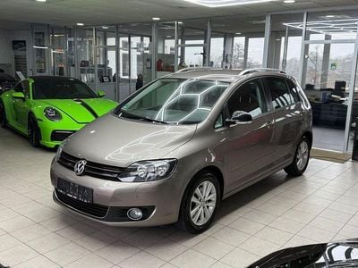 Kaschmirbraun Gebraucht 2011 VW Golf Style Limousine | 8.900 € (Fairer Preis)