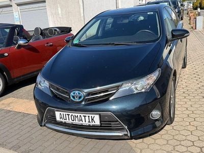 Gebraucht Toyota Auris Hybrid Edition 99 PS (72 kW) 2013 Blau Limousine