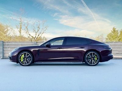 Rot Gebraucht 2020 Porsche Panamera Turbo S Executive Limousine | 94.900 € (Superpreis)