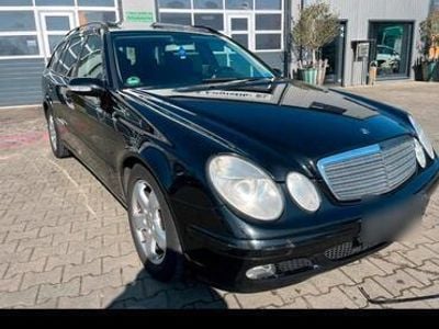 Mercedes E220