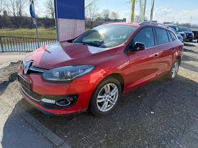 Gebraucht Renault Mégane GrandTour Bose Edition 116 PS (85 kW) 2016 Rot Kombi