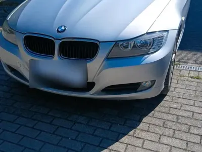 Gebraucht BMW 318 143 PS (105 kW) 2010 Silber Kombi