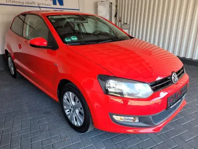 Gebraucht VW Polo Life 90 PS (66 kW) 2013 Rot Kleinwagen