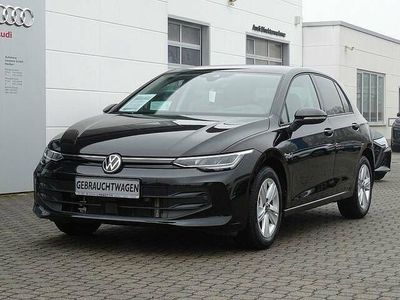 Gebraucht VW Golf VIII Life 150 PS (110 kW) 2024 Grenadillschwarz metallic (metallic) Limousine