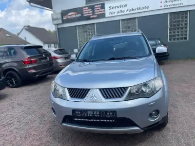 Gebraucht Mitsubishi Outlander Instyle 140 PS (102 kW) 2007 Grau SUV
