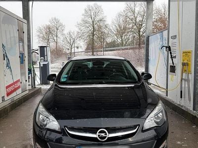 Schwarz Gebraucht 2013 Opel Astra Kleinwagen | 4.350 € (Fairer Preis)