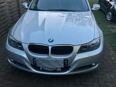 Brugt BMW 320 170 HK (125 kW) 2009 Sølv Sedan