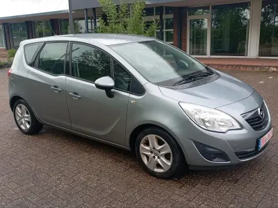 Gebraucht Opel Meriva 101 PS (74 kW) 2010 Van / Kleinbus