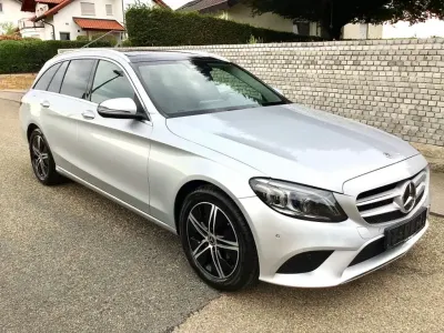 Gebraucht Mercedes C180 Avantgarde 156 PS (114 kW) 2021 Silber Limousine