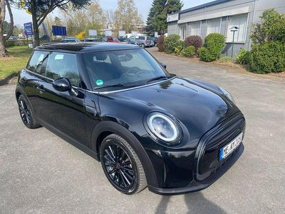 Gebraucht Mini Cooper Essential 136 PS (100 kW) 2021 Schwarz Kleinwagen