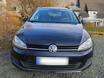 Second-hand VW Golf VII Trendline 110 CP (80 kW) 2016 Negru Berlinǎ