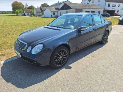 Gebraucht Mercedes E350 Avantgarde 272 PS (200 kW) 2005 Schwarz Limousine