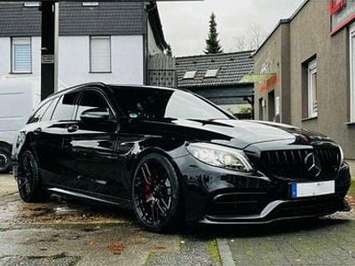 Mercedes C63 AMG