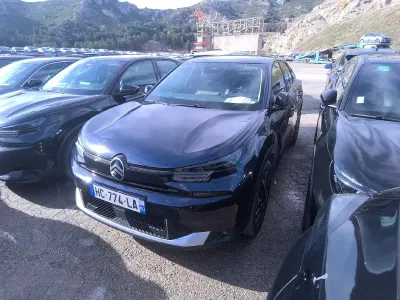 Gebraucht Citroën C4 136 PS (100 kW) 2025 Blau (bleu) SUV