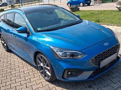 Usata Ford Focus ST 280 CV (205 kW) 2022 Blu Berlina