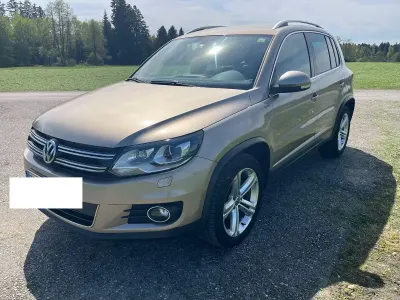 Gebraucht VW Tiguan LOUNGE 150 PS (110 kW) 2016 Beige SUV