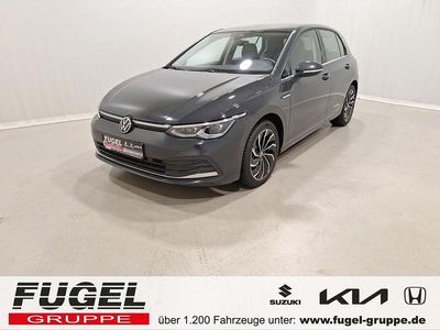 Grau Gebraucht 2023 VW Golf Style Limousine | 18.969 € (Superpreis)